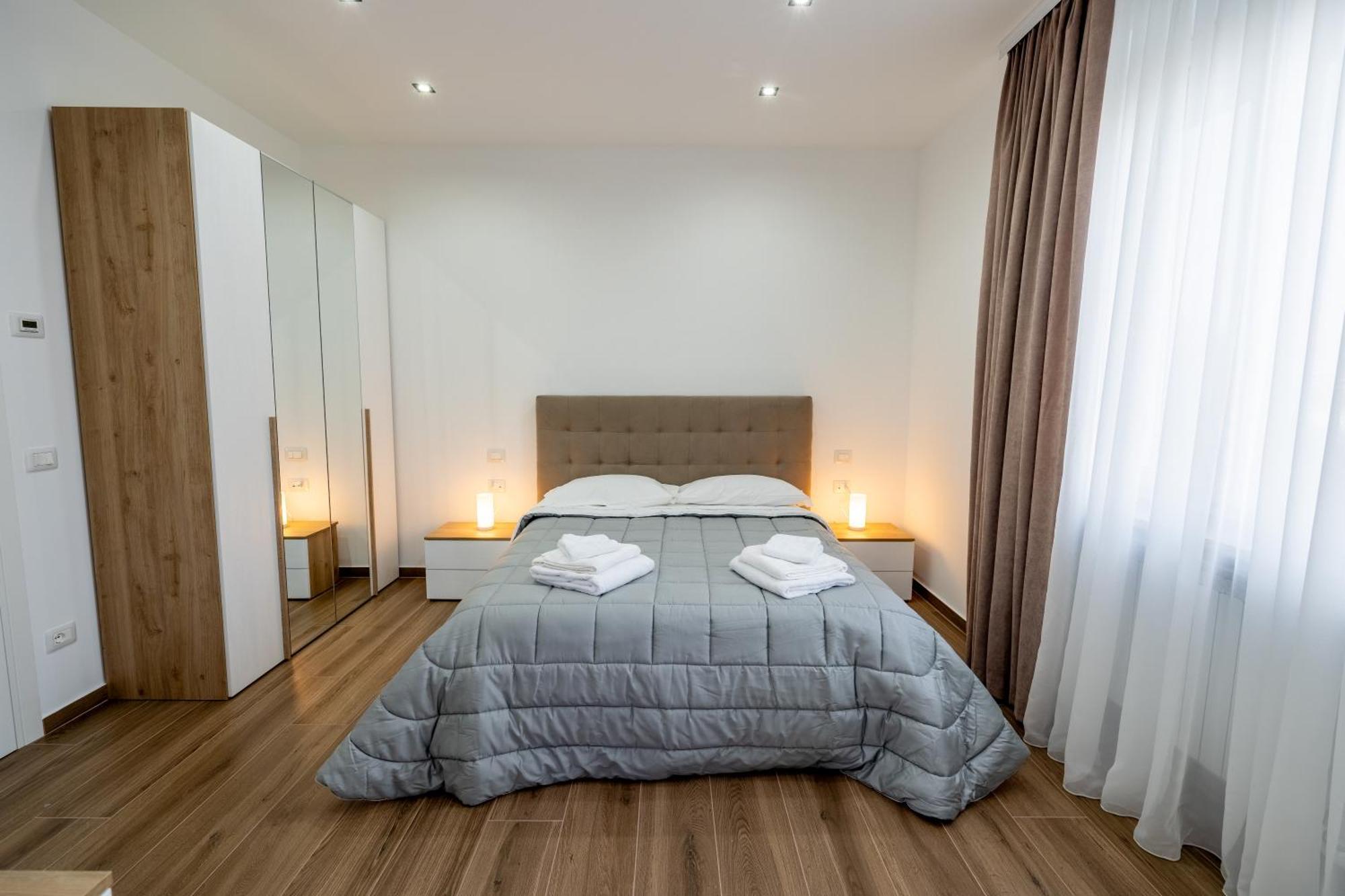 One Fiera With Private Bathroom Appartamento Verona
