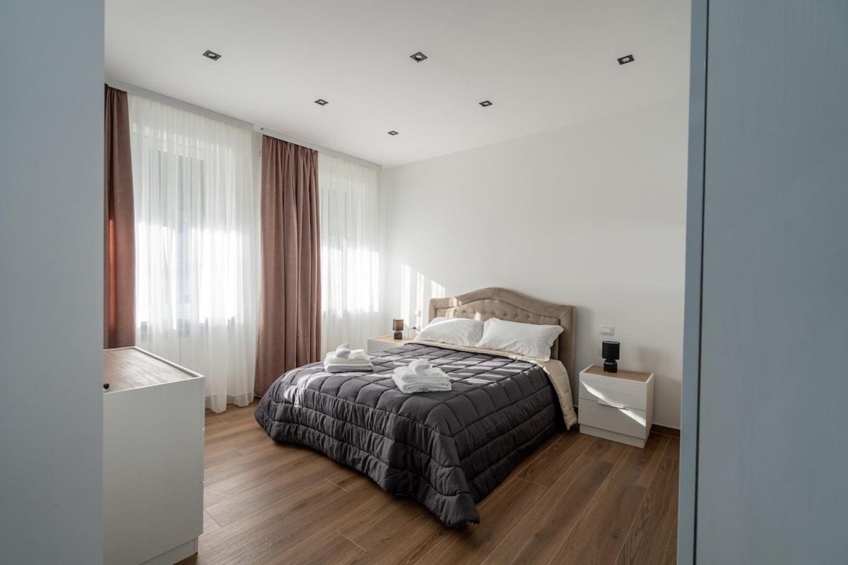 One Fiera With Private Bathroom Verona